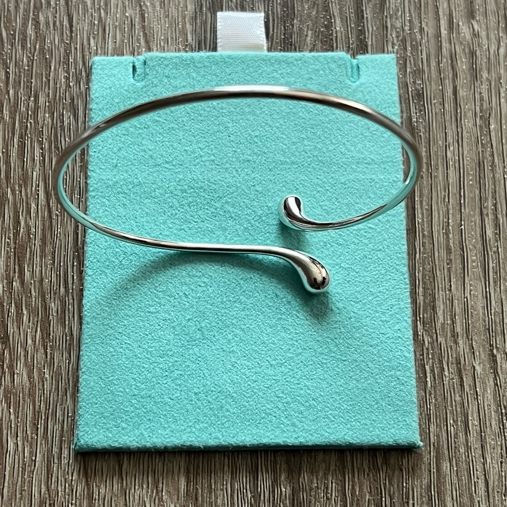 Tiffany‎ & Co. teardrop bangle - Picture 4 of 7